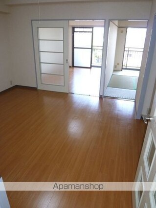 メゾングランルマーニュ[3LDK/62.64m2]のリビング・居間