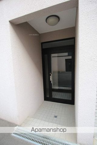 ボヌール厚別弐番館の玄関写真