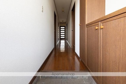 ＣＬＥＭＥＮＴ１０[3LDK/82.41m2]の玄関