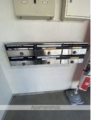 田中エンタープライズビルの玄関写真