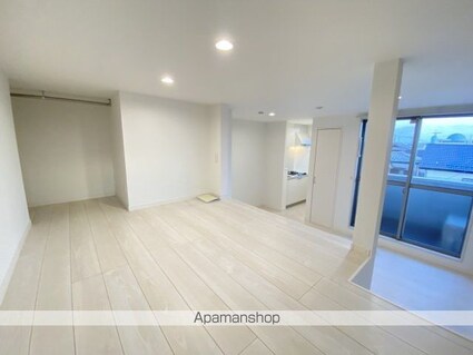 ＣＢ吉川ファシリス[1K/22.15m2]の収納