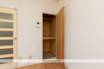 フォレスト三条[1K/19.87m2]の収納