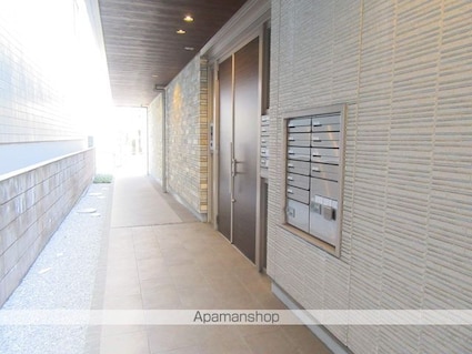 東京都立川市高松町２丁目[1LDK/42.75m2]のエントランス