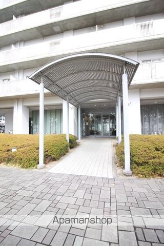 ファミールタワープラザ岡山イーストタワーの玄関写真