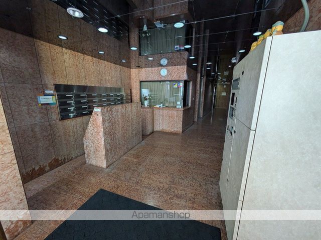 幟町熊本ビルの玄関写真