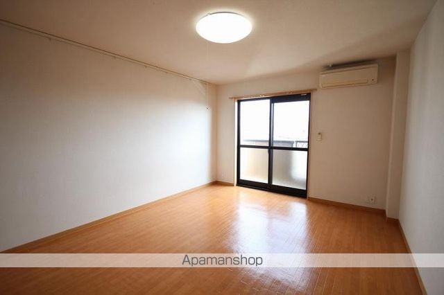 フォブール林町の内装写真