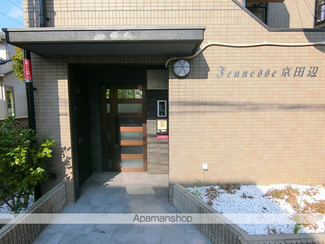 ジュネス京田辺の玄関写真