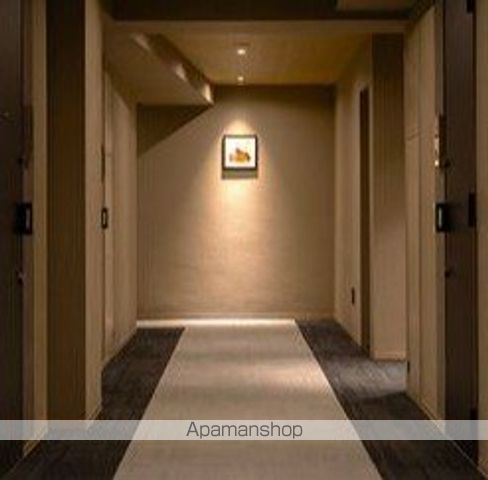ルフォンプログレ秋葉原マークスの玄関写真
