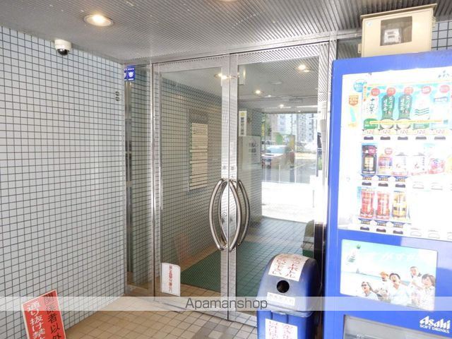 札幌19Lビルの玄関写真