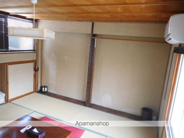 紫野中柏野町11-8貸家の内装写真