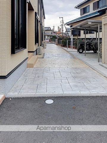 エムズ モカールの玄関写真