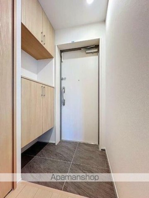 コリーヌ駒場池尻[2LDK/57.48m2]の玄関