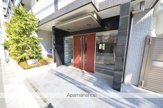 エスティメゾン中野の玄関写真