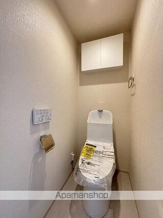 東京都新宿区高田馬場１丁目[2LDK/41.77m2]のトイレ