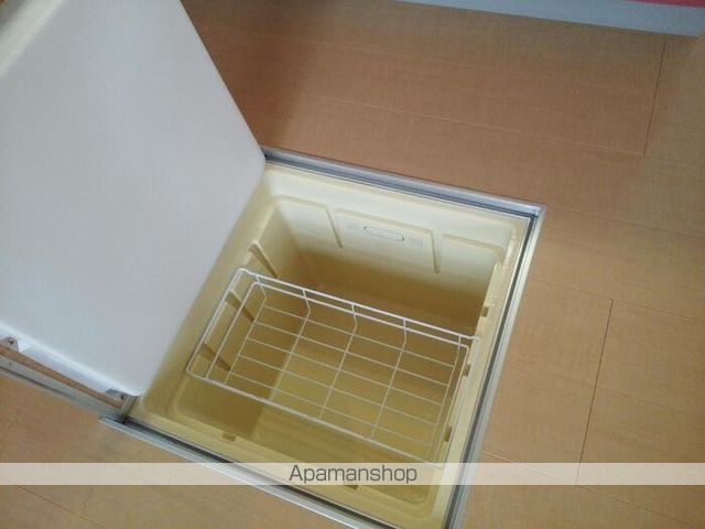名鉄西尾線 桜井駅 徒歩9分 3階建 築18年の内装写真