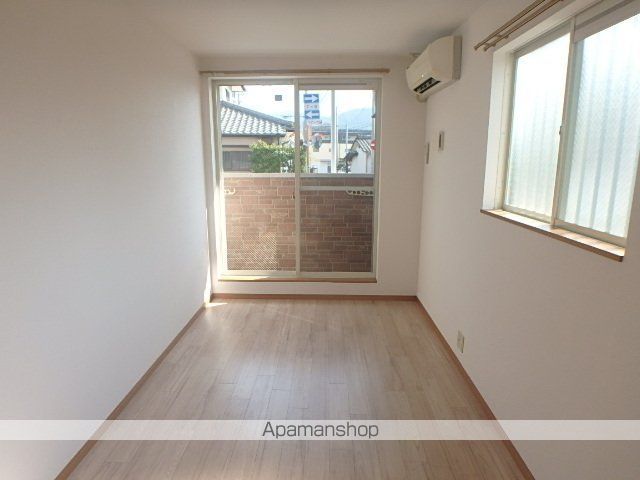 セレブマンション今宿の内装写真