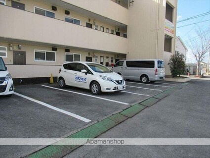 中村マンション[2DK/40m2]の駐車場