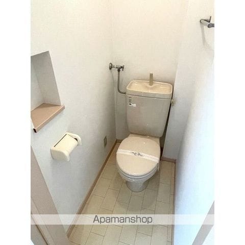 LEE SPACE 元町の内装写真