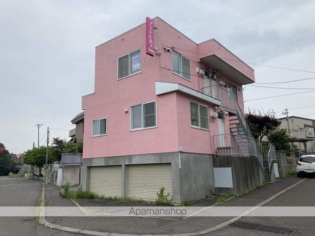 アートヒルズ西岡の外観写真