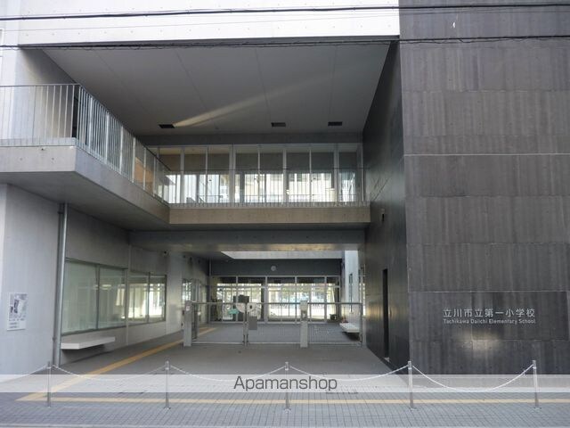 東京都立川市柴崎町４丁目[1LDK/33.39m2]の周辺7