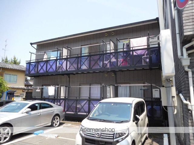 紫野東舟岡町アパートの外観写真