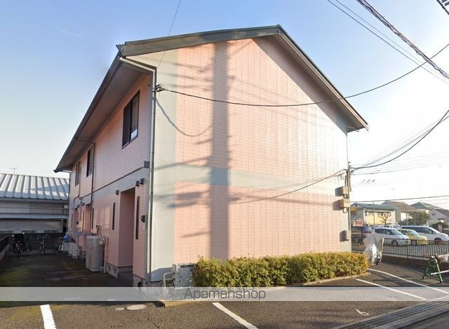 フィールドヴィレッジFの玄関写真