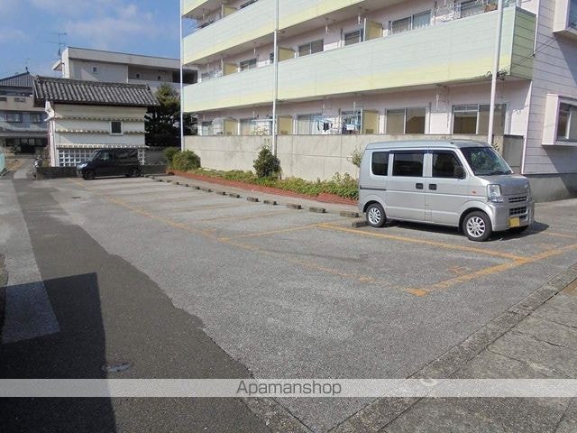 高知県高知市一宮中町３丁目[2LDK/48.6m2]の駐車場