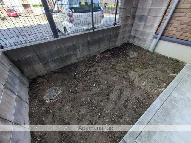 オークスコート西新在家 B棟の内装写真
