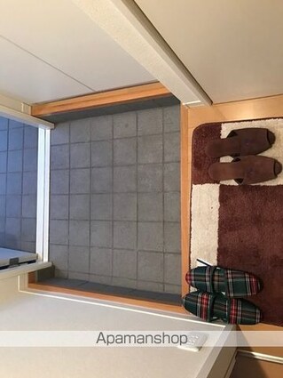 クレセオ　Ｃ棟[2LDK/58.27m2]の玄関