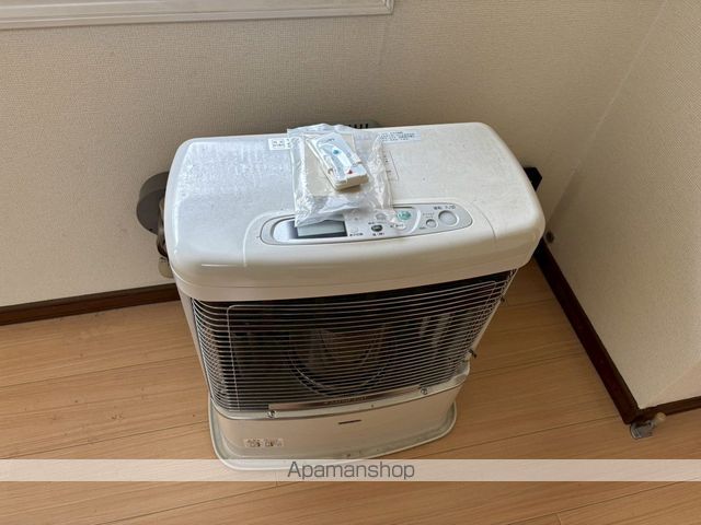 ハンドレッドヴィレッジIの内装写真