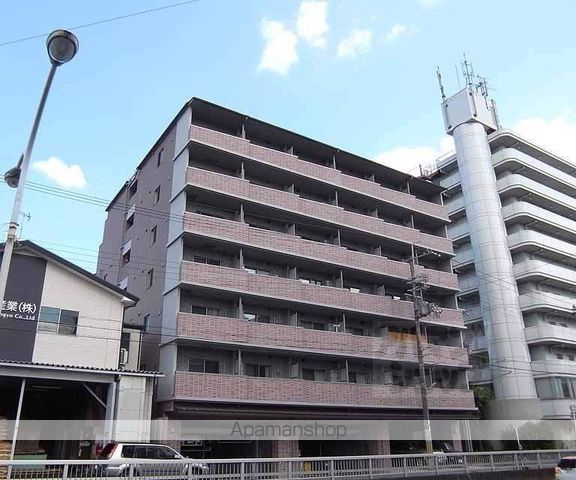 畔勝町マンションの外観写真