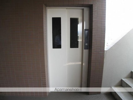 メゾンドール[4LDK/82.2m2]の共用部3