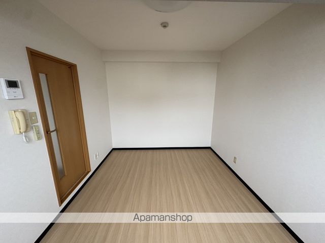 レジデンスヤマキの内装写真