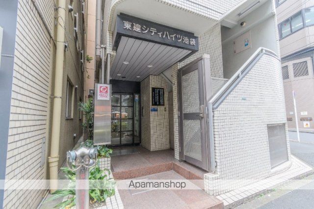 東建シティハイツ池袋の玄関写真