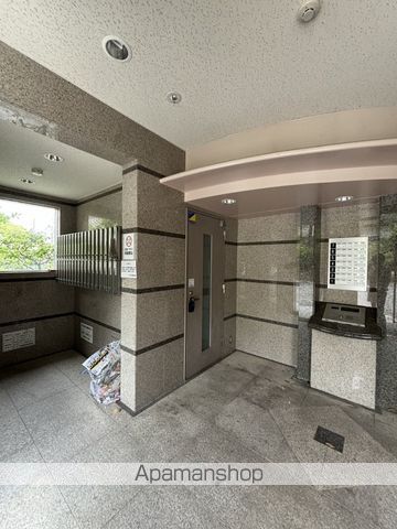 コートカメリアの玄関写真