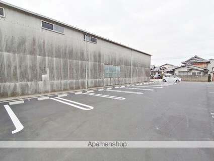 エムズ　グアナファト[1LDK/44.76m2]の駐車場1