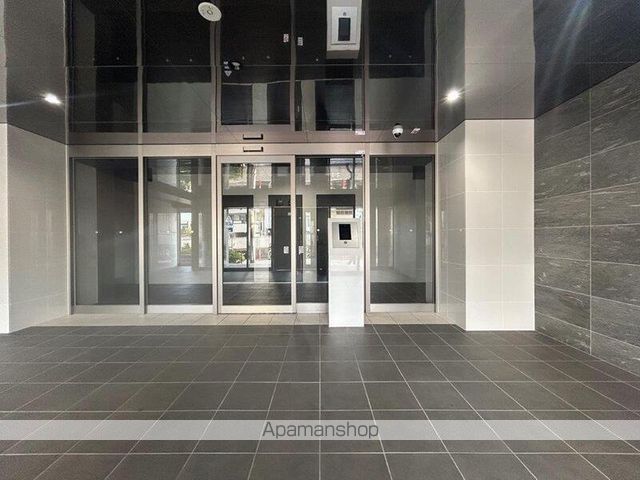 ドゥーエ蕨の玄関写真