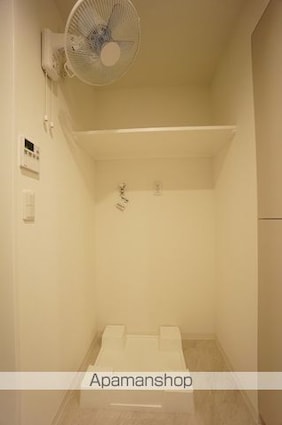 ロイヤルパークスＥＲ万代[2LDK/64.72m2]の内装4