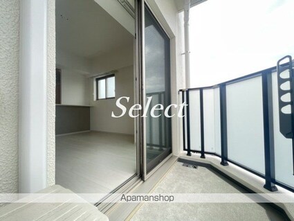 コンフォリア・リヴ関内[1R/42.59m2]のバルコニー