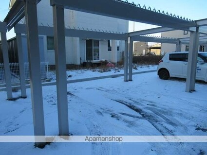 Ｈｉｌｌｓ　Ｒｅｓｉｄｅｎｔｉａｌ　Ｓ１２[1LDK/53.68m2]の駐車場1