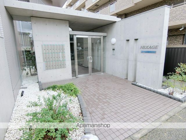NEXAGEの玄関写真