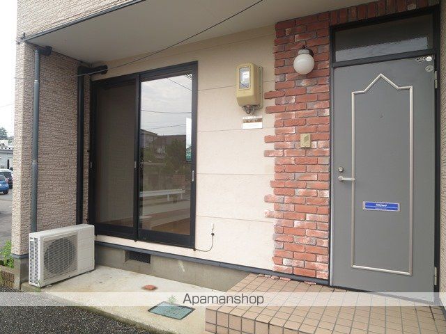 アジュールの玄関写真