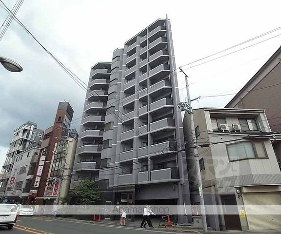 大晋メゾネ四条大宮の外観写真