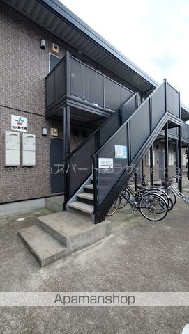 セレ南大塚の玄関写真