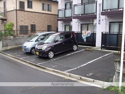 ワンダータカマツ[1K/23m2]の駐車場