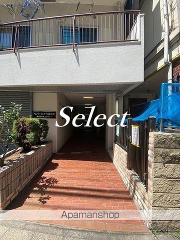 リバーハイツ長者町の玄関写真