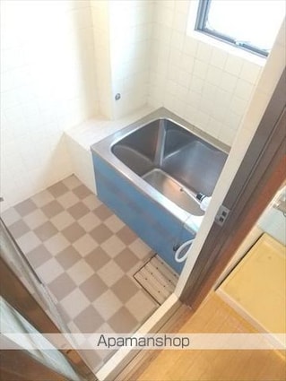 和歌山県和歌山市新堀東２丁目[2LDK/68m2]のバス