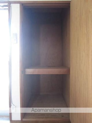 ハイツ山崎[1K/17m2]の収納