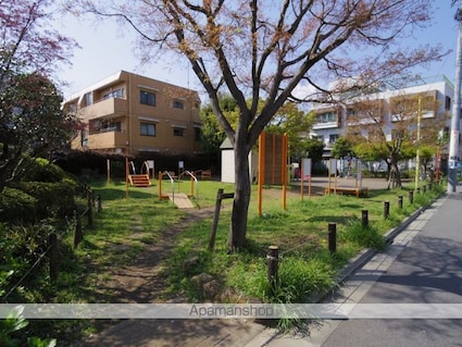 Ａｐａｒｔｍｅｎｔ　三鷹の森[1R/16.7m2]の周辺8