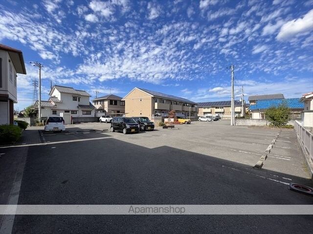 和歌山県和歌山市井辺[2LDK/60.44m2]の駐車場2